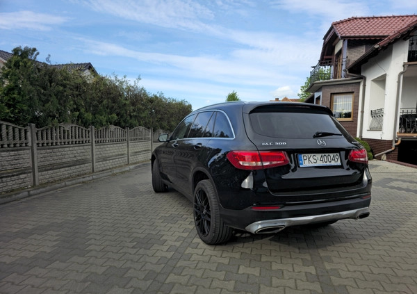 Mercedes-Benz GLC cena 101000 przebieg: 175000, rok produkcji 2016 z Poniec małe 121